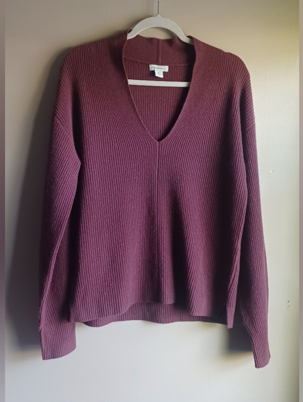 SUNDANCE V-neck Cashemere In Burgundy/plum M